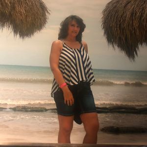 Meet your Posher, Leanne